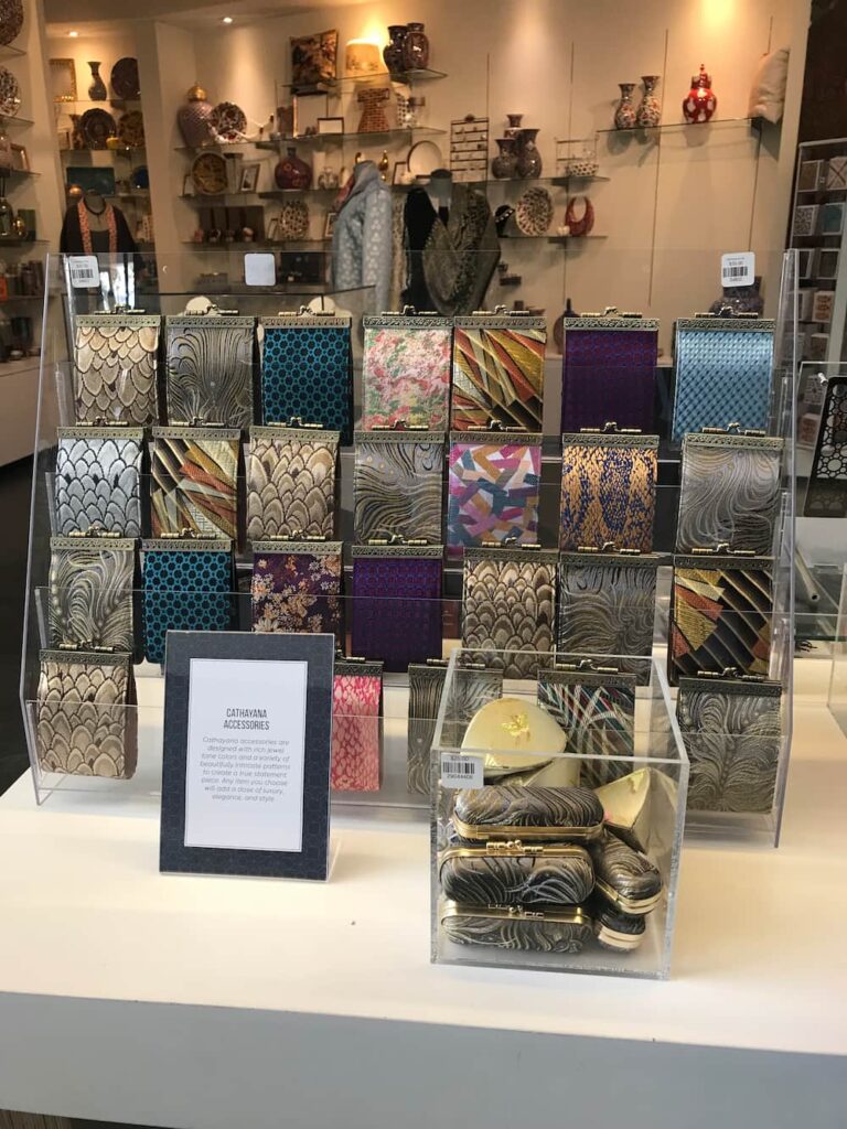 duolingo image description examples, how to describe an image in the duolingo english test, image description det, write about a photo duolingo